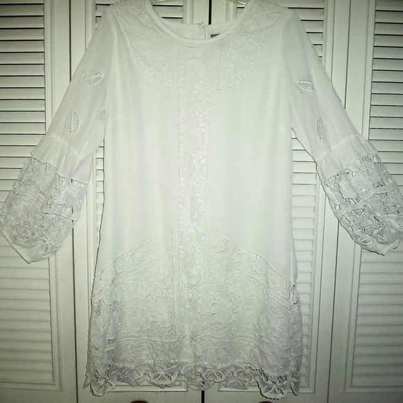CHELSEA 28 DRESS WHITE EYELET EMBROIDERED FLORAL BOHO FLARE SLEEVE-WOMENS SIZE S - Picture 2 of 5